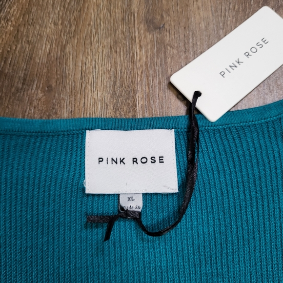 Pink Rose Sweater Size XL Blue Long Sleeve Ribbed Knit Sweetheart Stretch Slim - Picture 4 of 9